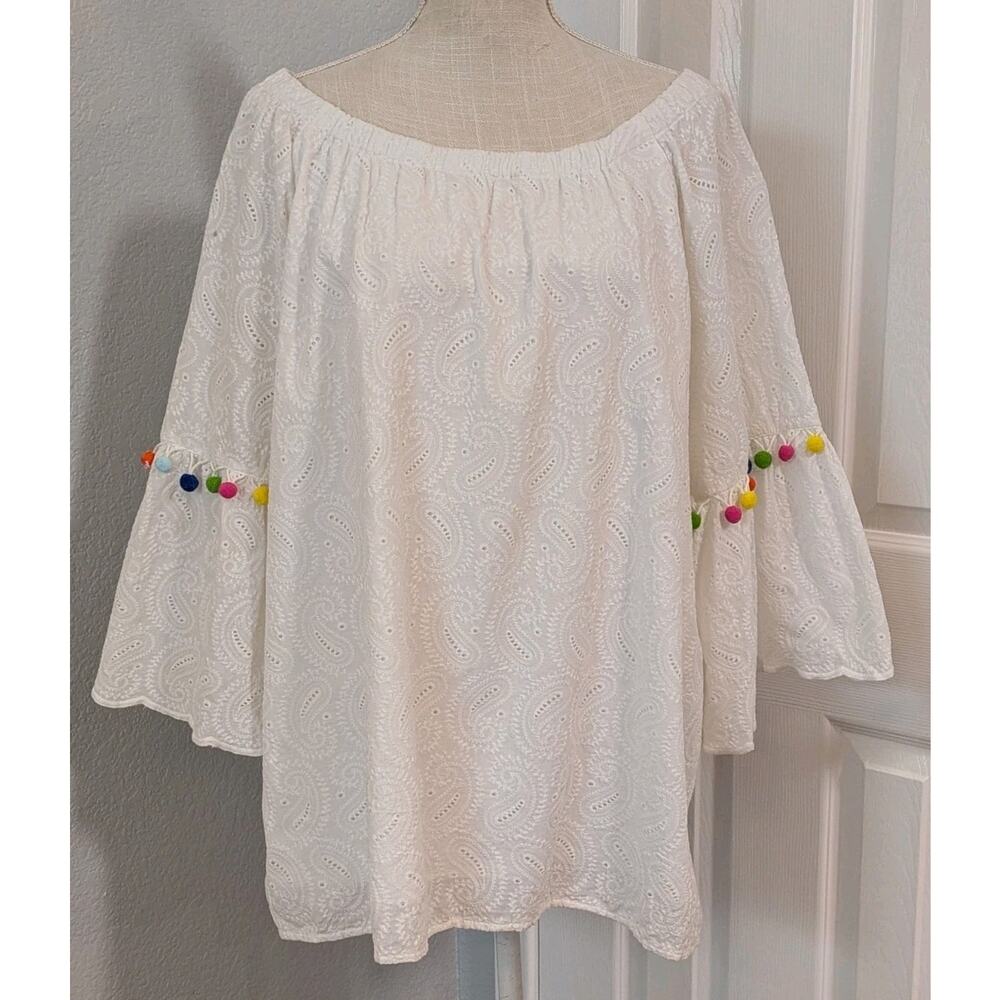 Ali Miles Plus Sz 2X White Eyelet Pom Pom Trim Elastic Neck 3/4 Bell Sleeve Top - Picture 2 of 8